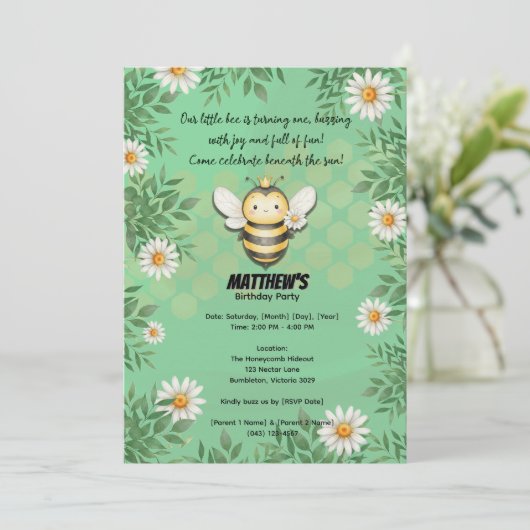 Little Bee's First Buzz: Eerste Verjaardag Kaart (Staand voorkant)