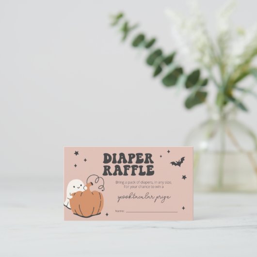 Little Boo est presque due Diaper Carte Raffle (Debout devant)