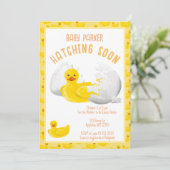 Little Duck Hatching Soon Baby Shower Invitation (Debout devant)