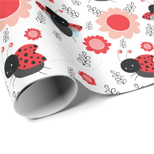 Little Ladybug Cute Pattern Cadeaupapier (Rol Hoek)