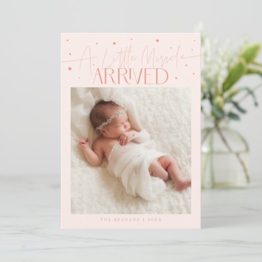 Little Miracle Christmas Peach Photo Birth Aankondiging (Staand voorkant)