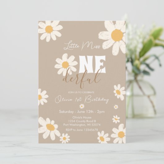 Little Miss ONEderful Daisy Flowers Creme Verjaard Kaart (Staand voorkant)