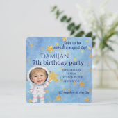 Little Star Astronaut Birthday Party Invitation (Debout devant)