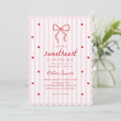 Little Sweetheart Bow Baby Shower Invitation (Debout devant)