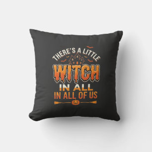 Little Witch Halloween Heksen Typografie Ontwerp_1 Kussen