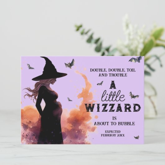 Little WIzzard Halloween Custom Foto Zwangerschap Aankondiging (Staand voorkant)