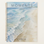 Littoral de plage moderne<br><div class="desc">Ce design simple présente une marée molle qui lave doucement sur une rive de sable. Parfait pour les amateurs de plage. Créé par Simply Farmhouse Press.</div>