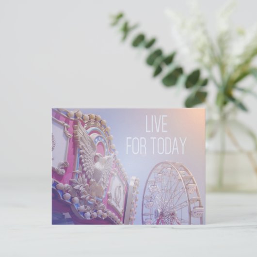 Live For Today - Carte postale Carnaval (Debout devant)