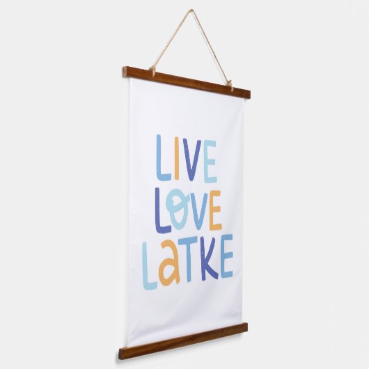 Live Love Latke Hanukkah Design Hangend Wandkleed (Gebogen)