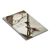 Livre avec de minuscules fleurs (Côté Droit)