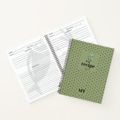 Livre de recettes vert olive Monogramme minimalist (Intérieur)