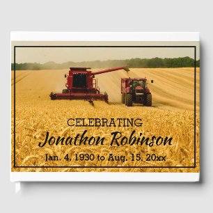 Livre D'or Combiner Dans Le Champ De Blé