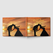 Livre D'or Couple élégant romantique silhouette baiser Couche (Complet)
