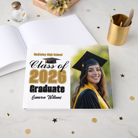 Livre D'or Gold Class of 2026 Graduation Photo (Recto ouvert)