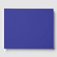 mur bleu avec horloge