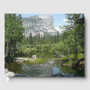 Livre D'or Vue du lac Miroir dans le parc national de Yosemit