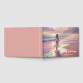 Livre D'or Woman Leaving Footprints On a Beach (Complet)