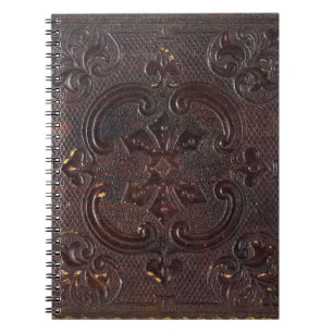 Livre en cuir ancien déchu