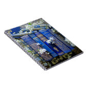 Livres bleus et fleurs (Côté Droit)