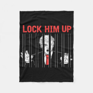 Lock Hem Op Anti Trump Protest T Shirt  Fleece Deken
