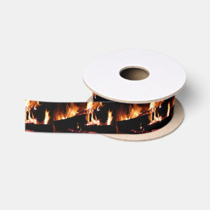 Logboeken in de vuurfoto van de Fireplace Lint