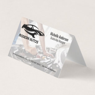 Logo Auto Reparatie Monteur Werkt aan Auto Visitekaartjes
