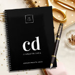 Logo noir blanc monogramme initiales business 2025<br><div class="desc">Arrière - plan noir et texte blanc. Personnalisez et ajoutez votre logo,  vos initiales monographiques,  votre nom et une année de titre 2025 (chaque année). Votre logo à la fois sur l'avant et sur l'arrière. Espace pour l'adresse de votre site web à l'arrière.</div>
