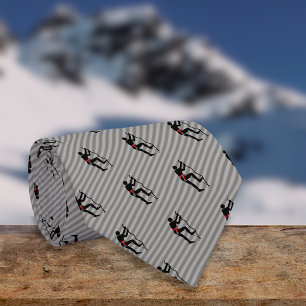 Logo op de rotsklimmer Scaling Mountain Face op St Stropdas