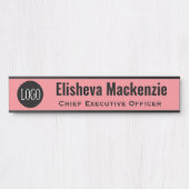 Logo Personnalisé Pink Porte Nom Plaque Panneau (Devant)