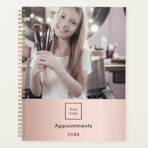 Logo photo d'entreprise rose maquillage d'or 2026