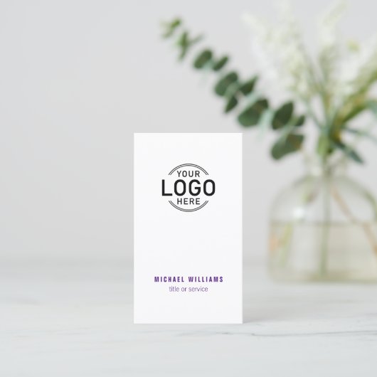 Logo QR Code Minimalistisch Wit Paarse Custom Visitekaartje (Staand voorkant)
