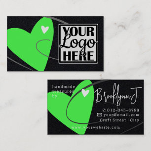 Logo sjabloon neon groene liefdeshart voor knutsel visitekaartje