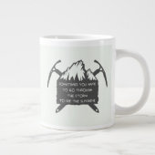 Logo voor avontuur, embleem met Extra Grote Mok (Rechts)