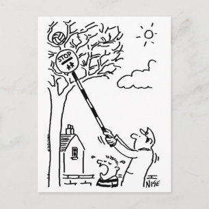 Lollipopman helpt om een bal uit een boom te halen briefkaart