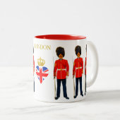 Londen, England Crown Heart & Beefeaters Tweekleurige Koffiemok (Voorkant rechts)