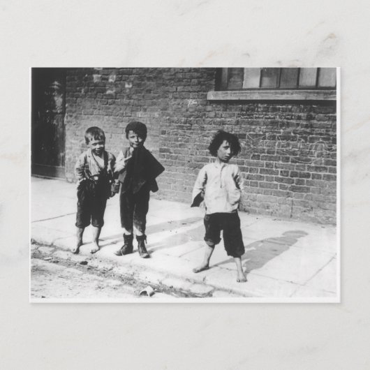 London Slums Briefkaart (Voorkant)