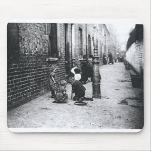 London Slums Muismat