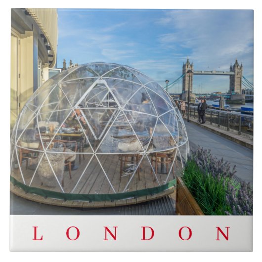 Londres gigantesque igloo vue carreaux en céramiqu (Devant)
