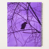 Lone Black Crow Silhouette in Trees Paars Sky Planner (Achterkant)