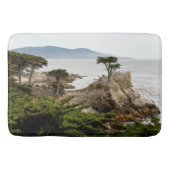 LONE CYPRESS Bath Mat (Voorkant)