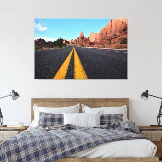 Lonely Road in Arches National Park Canvas Afdruk (Insitu (Slaapkamer))