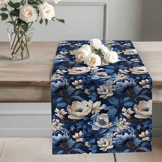 Long Chemin de table luxueux Fleurs ivoire et bleues
