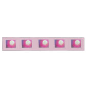 Long Chemin de table violet et blanc (Horizontal)