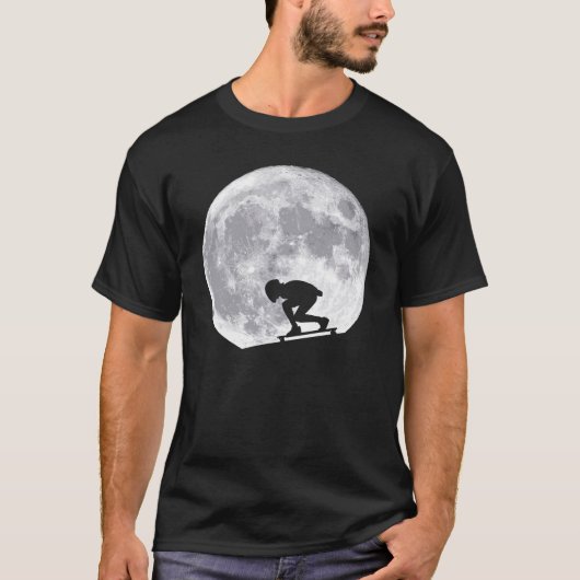 Longboarden met de maan t-shirt (Voorkant)
