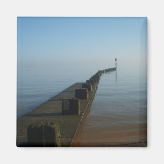 Loop een mistige oceaan in magneet