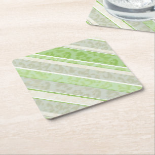 Loopard-afdruk op gestreepte achtergrond. kartonnen onderzetters