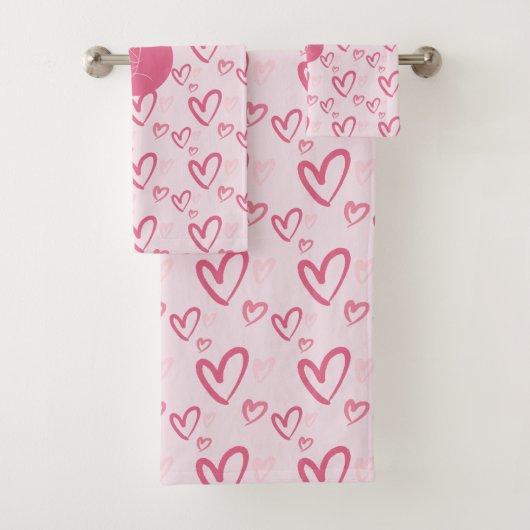 Loose Pink Heart Motif Valentine Monogramme (En situation)