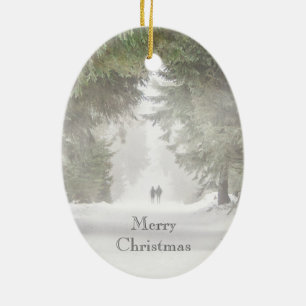 Lopen in de sneeuw keramisch ornament