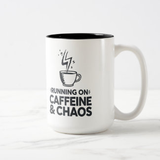 Lopen op cafeïne en chaos tweekleurige koffiemok