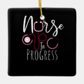 Lopende verpleegster keramisch ornament (Voorkant)